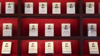 Le Petit Livre rouge et le grand livre blanc