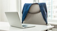 Comment éviter la stigmatisation des travailleurs hybrides ?