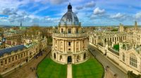 Critiquer les écoles d’élites, une longue tradition britannique